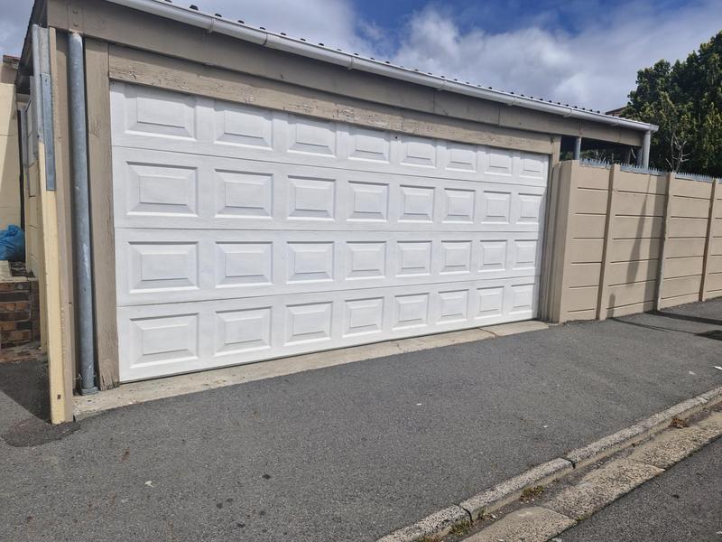 5 Bedroom Property for Sale in Glen Lilly Western Cape